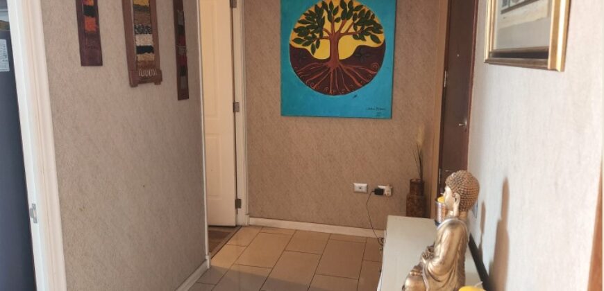 Departamento ÑUÑOA, Luminoso a pasos del metro Chile España c/Estacionamiento y Bodega