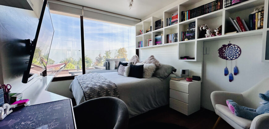 Hermosa casa en Liquido por viaje. Con vista la valle de la ciudad de Santiago